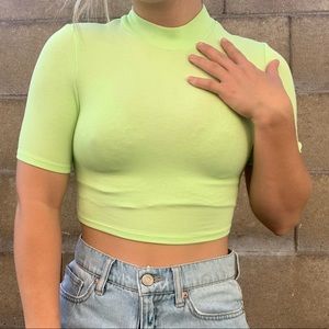 Crop top
